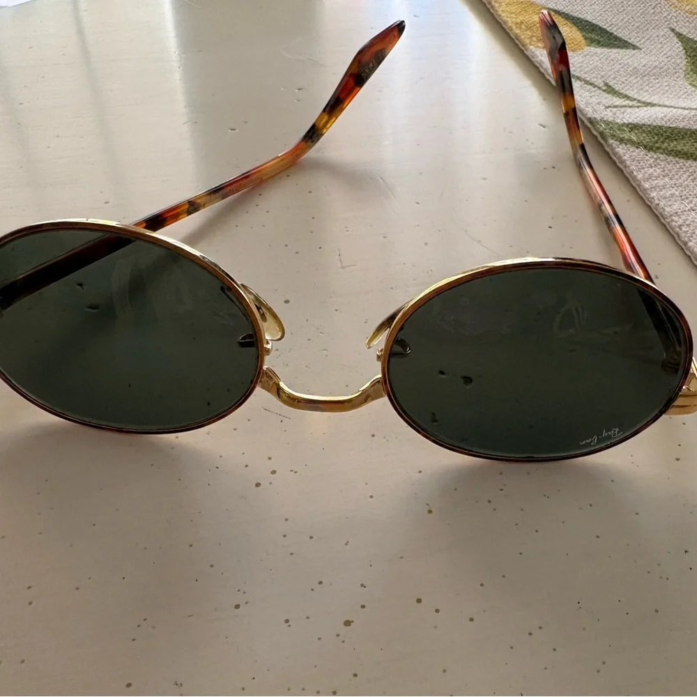 Vintage 90s Ray-Ban Sidestreet Crosswalk, sunglasses W2188  YWAS oval sunglasses